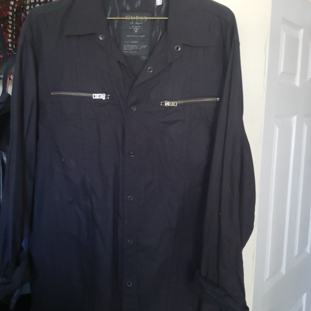 Guess Button Up